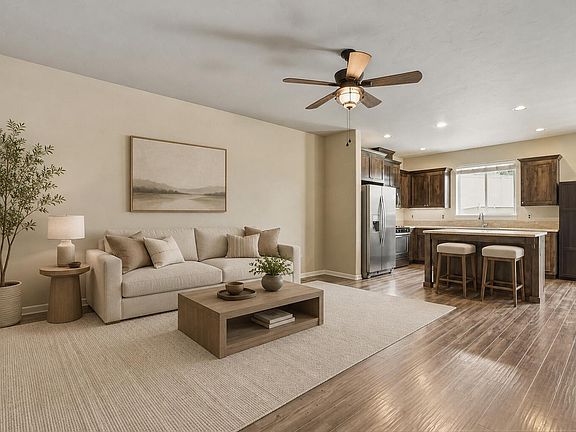 4th image of 20724 Sierra Dr