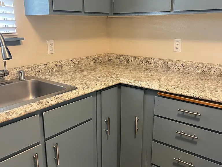 703 E Crown Ave #703 — Photo 6