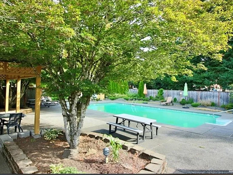 220 Israel Rd SW — Photo 25