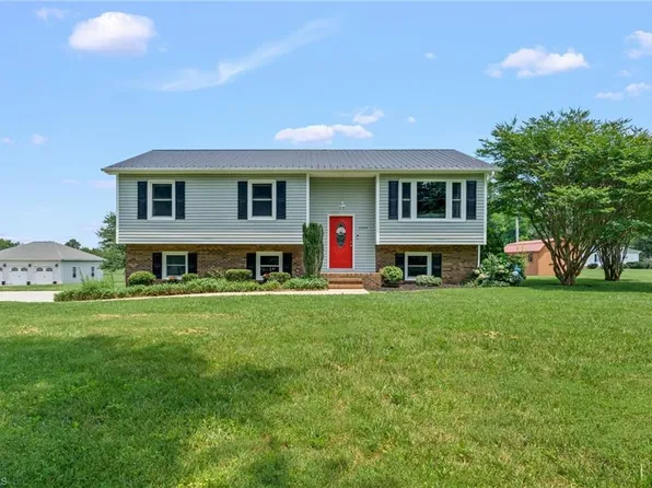 2664 Old Thomasville Rd, Winston Salem, NC 27107