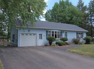 21 Ivy St, Goffstown, NH 03045
