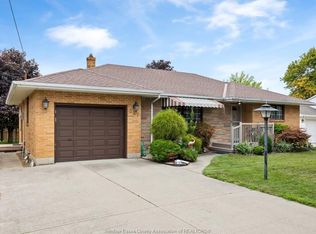 247 Erie St S, Essex, ON N0R1G0