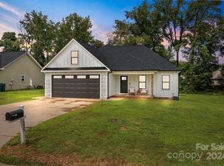 1235 Stonewyck Dr, Salisbury, NC 28146