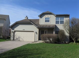 2488 Clovertree Ct, Aurora, IL 60506