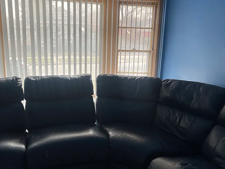 10034 S Princeton Ave — Photo 3