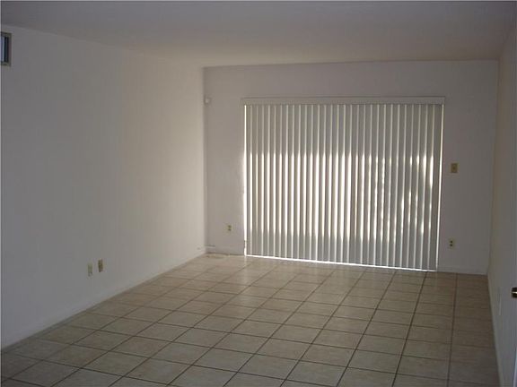 2nd image of 8701 SW 141st St APT L4