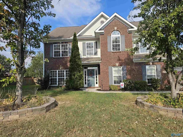 7003 Southcreek Dr SE, Owens Cross Roads, AL 35763