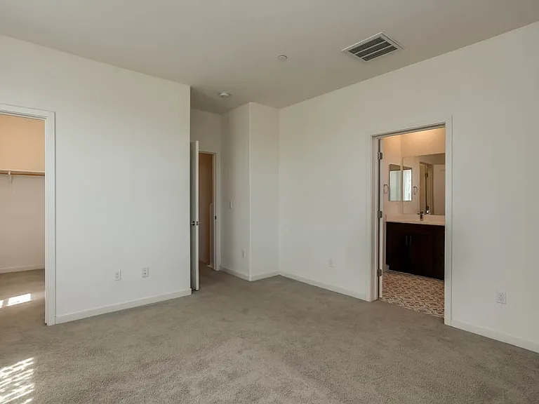 37662 Breakers Rd — Photo 22