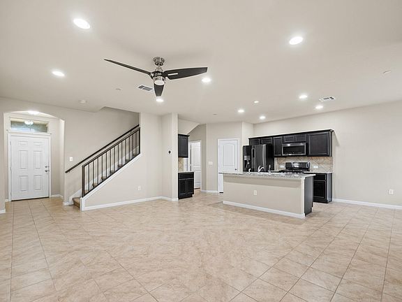 2nd image of 2880 Donnell Dr Unit 1802