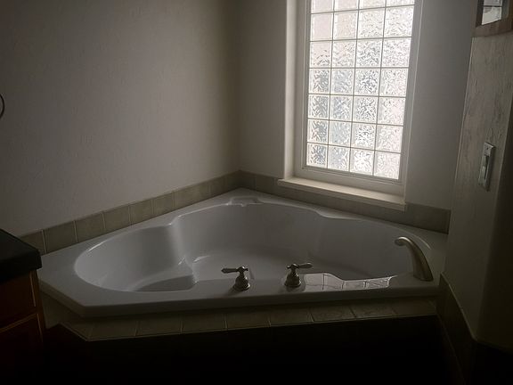 Master tub