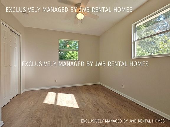 3rd image of 7347 Melvin Cir N