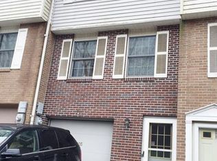 405 Tyler Dr, Pittsburgh, PA 15236