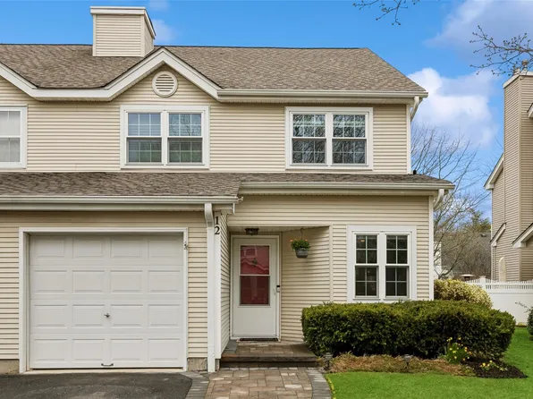 12 Currier Avenue, Melville, NY 11747