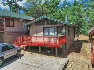 864 Maple Ln, Sugarloaf, CA 92386