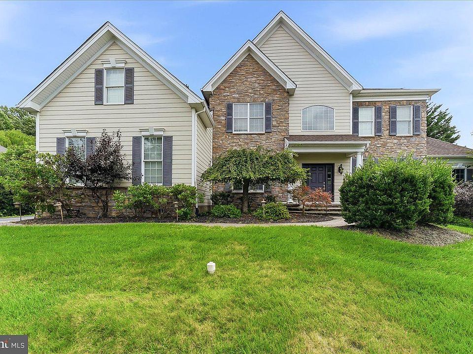 1st image of 13 Poplar Rd