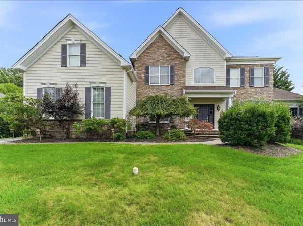 13 Poplar Rd, Chadds Ford, PA 19317