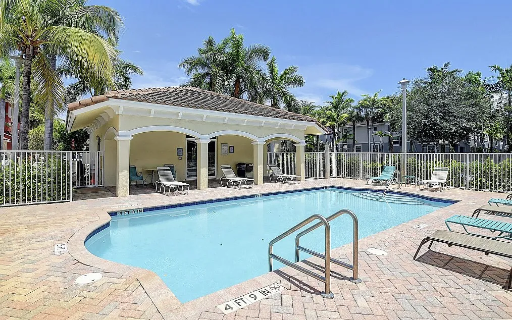 3 bed, 1554 sqft, $4,000 — Photo 1