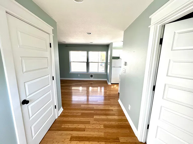 7321 NE 8th Ave #B — Photo 5