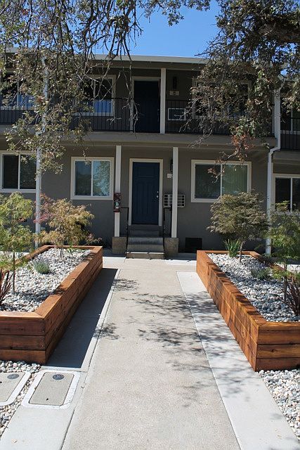 2nd image of 155 Patricia Ln APT 8