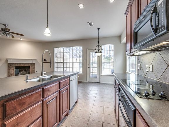 5th image of 11699 Kingsville Dr