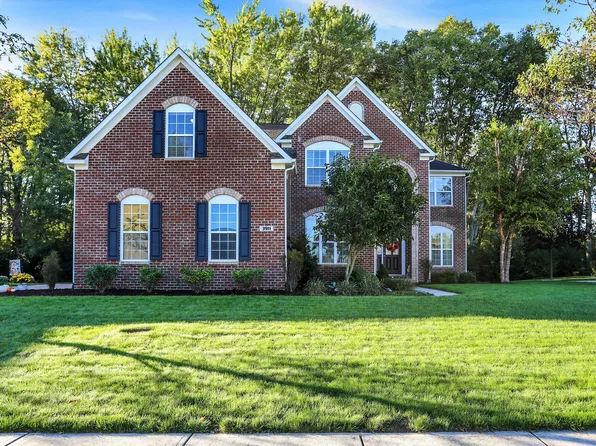 3911 Harrison Crossing Ln, Greenwood, IN 46142