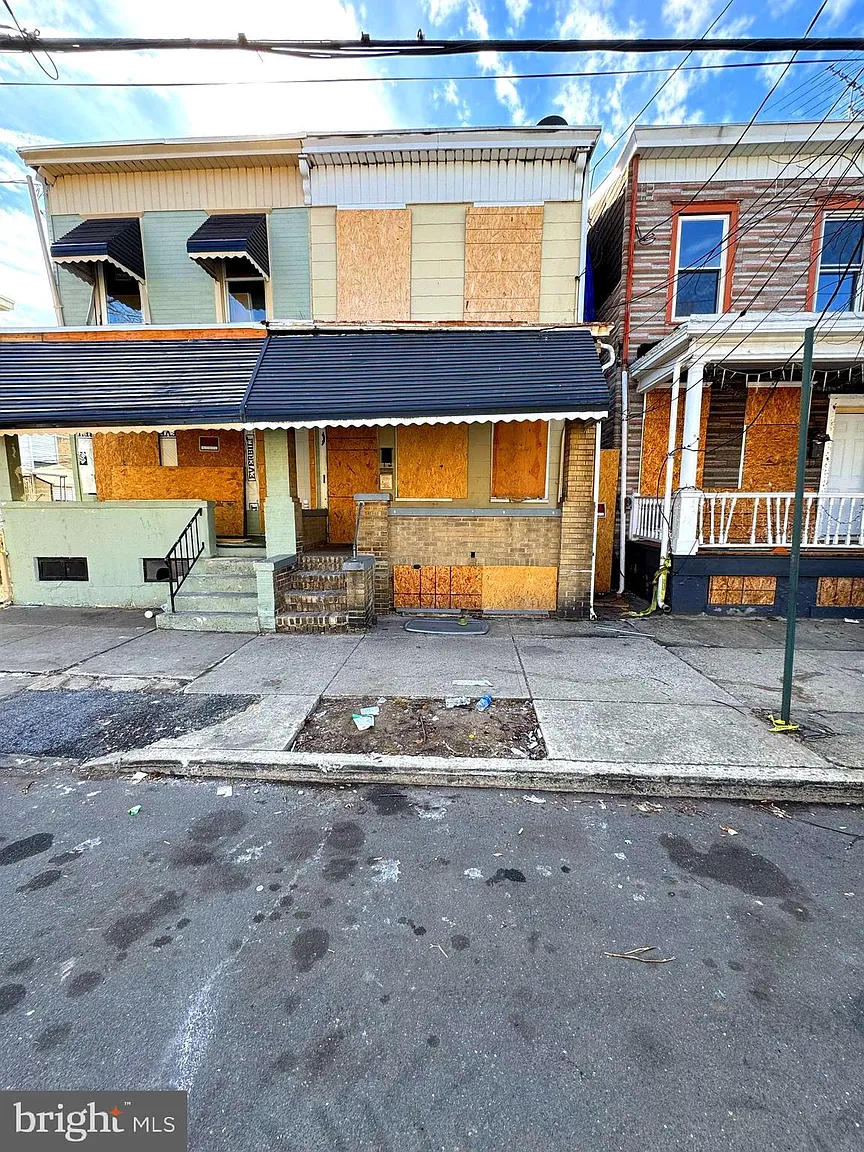 433 Elmer St photo 1