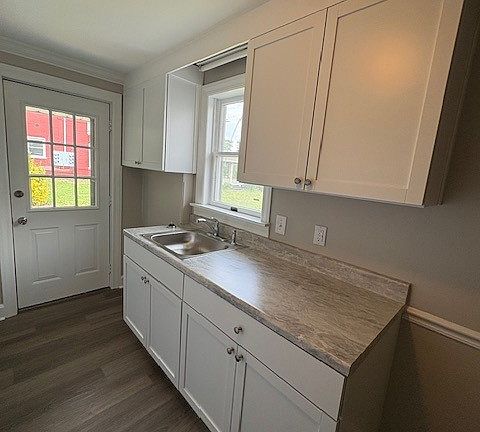 5th image of 400 Virginia Ave