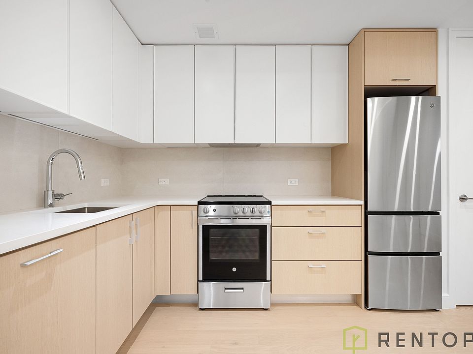 1st image of 622 11th Ave #304