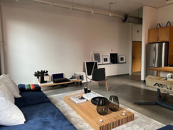 5th image of 250 Park Ave Unit 609