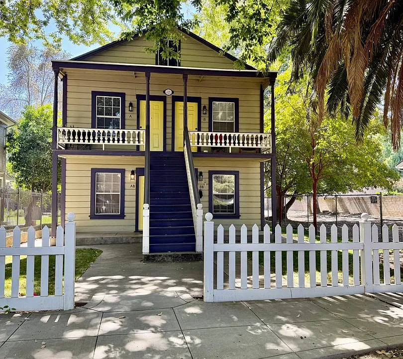 316 T St