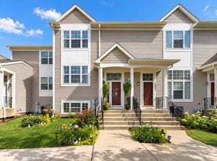 2905 Shelly Ln, Aurora, IL 60504