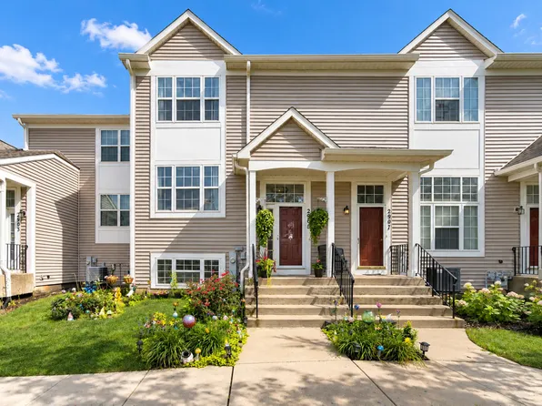 2905 Shelly Ln, Aurora, IL 60504