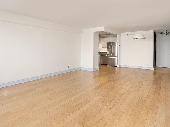 5th image of 1440 N Lake Shore Dr APT 8G