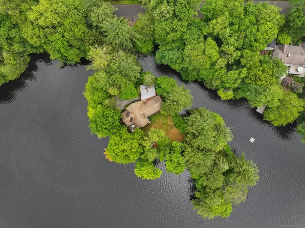 181 Pinewood Trail, Trumbull, CT 06611