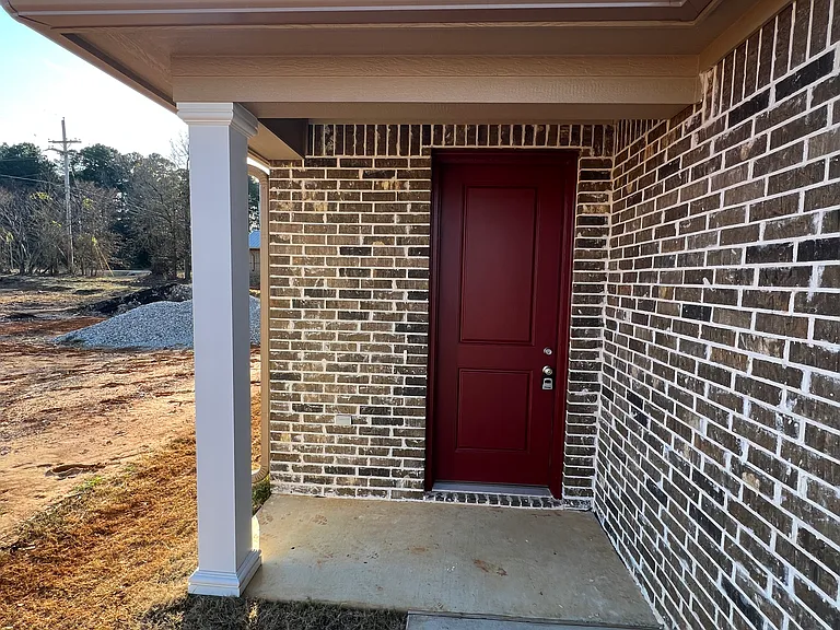 1605 Everwood Ct — Photo 2