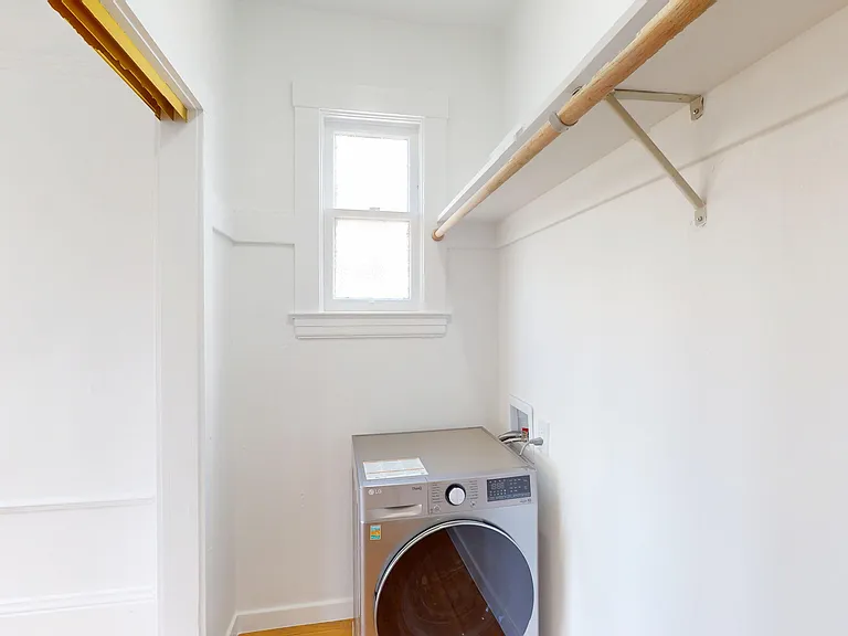 225 Irving St #7 — Photo 3