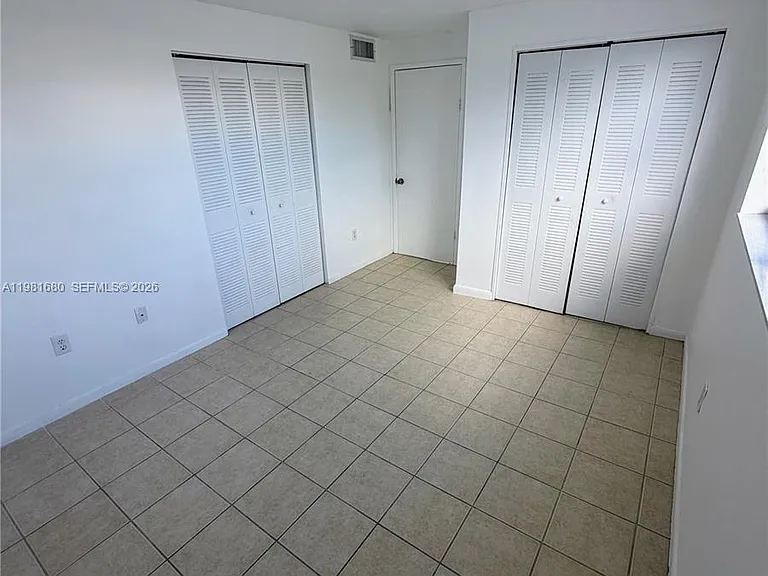 2001 Bay Dr #204 — Photo 4