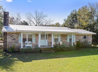 1035 E Canal Dr, Gulf Shores, AL 36542