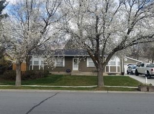 9457 S Fox Hunt Dr, Sandy, UT 84092