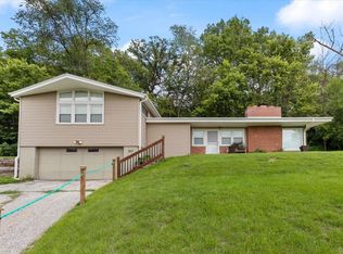 1017 Oak Park Rd, Council Bluffs, IA 51503