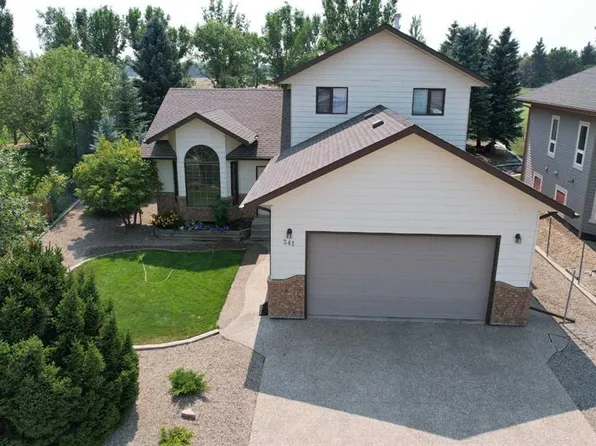 241 NE Fairway Dr, Coaldale, AB T1M 1H3