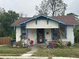 715 Viendo St, San Antonio, TX 78201