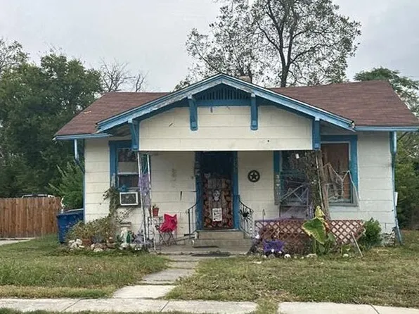 715 Viendo St, San Antonio, TX 78201