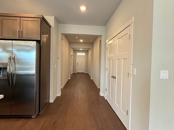 5th image of 4362 Hackamore Ct SE