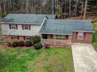 1062 Forest Dr, Newton, NC 28658
