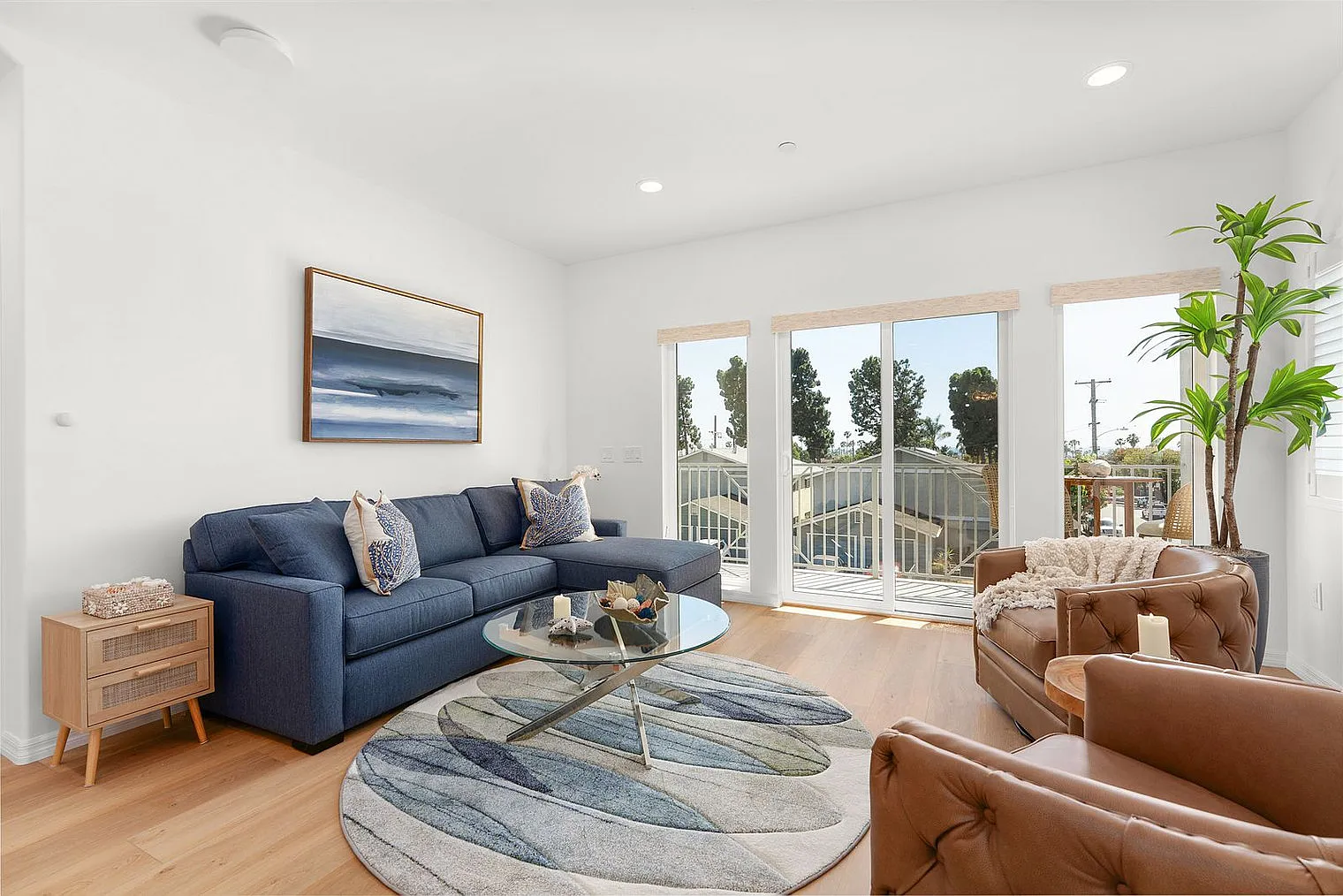 3 bed, 2.0 bath, 1689 sqft, $8,685 — Photo 1