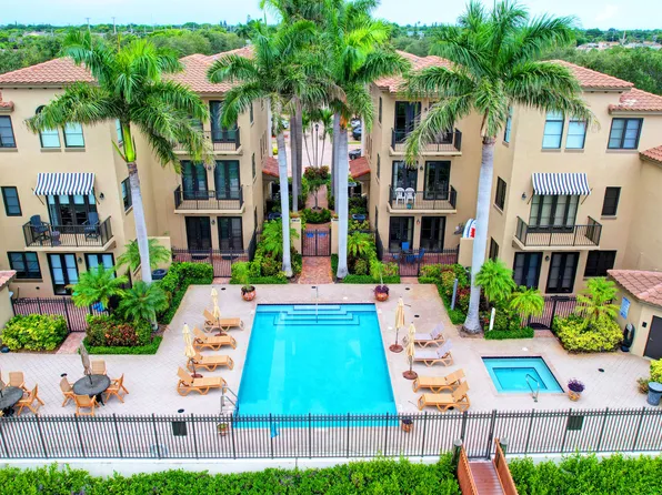 920 Via Villagio, Hypoluxo, FL 33462
