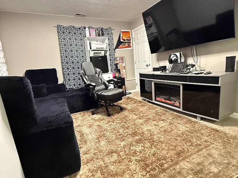4151 Crosspointe Dr — Photo 9