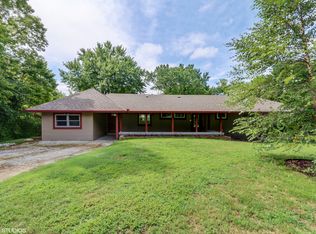 5985 NW 48th St, Kansas City, MO 64151