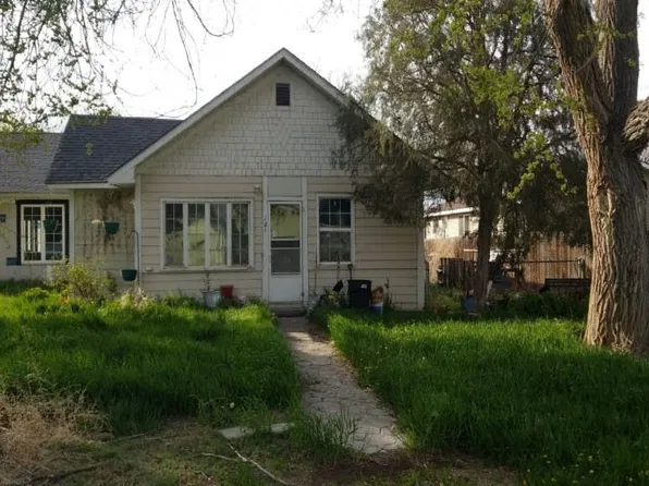 121 Peritse Ave, Huntley, MT 59037